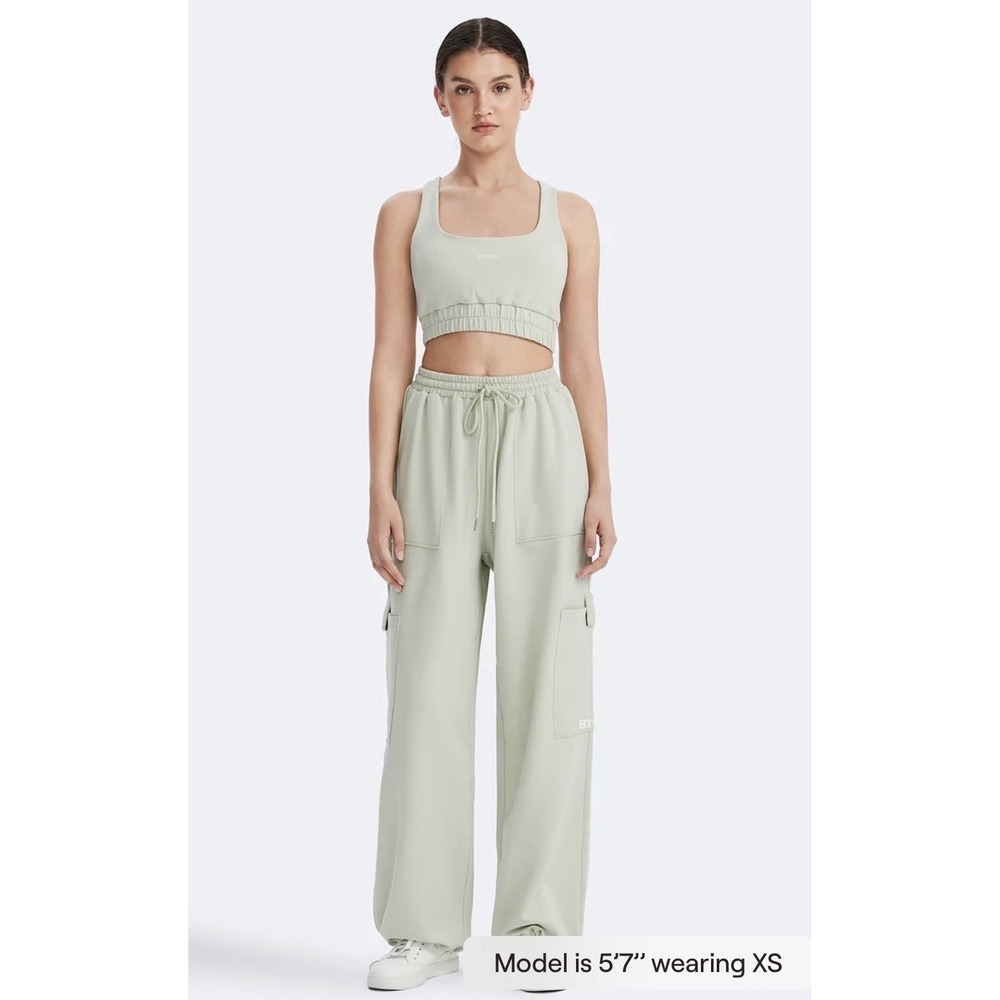 NWT BTTRM Better Me Med Fresh Mint Green SOLD OUT Drawstring Sweatpants & Bra - Picture 1 of 14